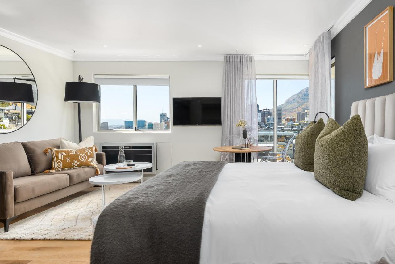 Point Break Luxury * Cape Town